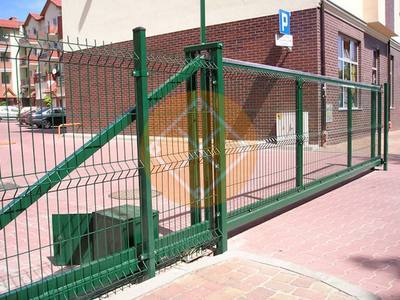 Ворота откатные из 3D сетки для парковки