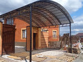арочный навес с ковкой